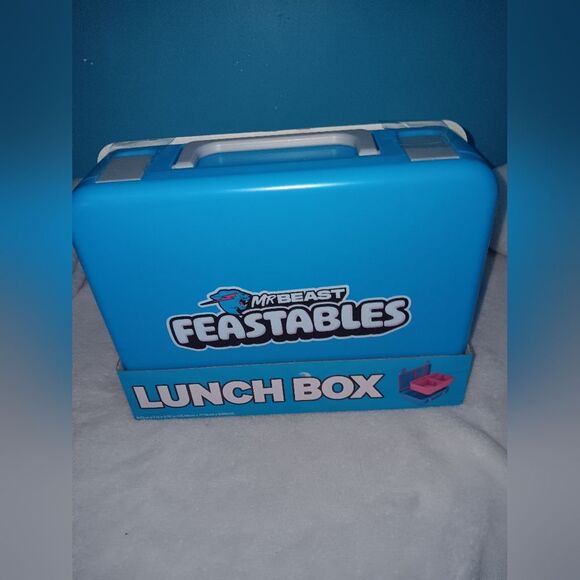 NWOT Mr. Beast Blue Lunch Box Unisex - Picture 1 of 7